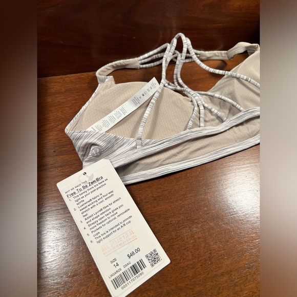Lululemon Free to be Zen Bra NWT - Picture 3 of 4